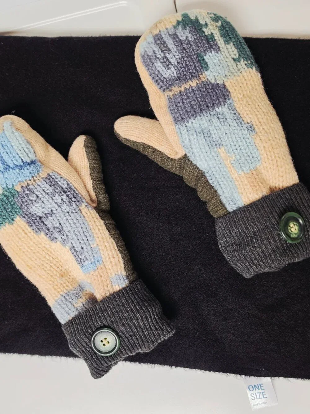 Repurposed sweater mittens & shawl (mismatched set)